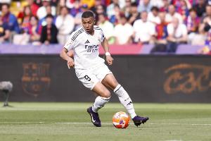 马卡：姆巴佩不认为自己是纯正中锋，阿隆索战术理念与他不谋而合