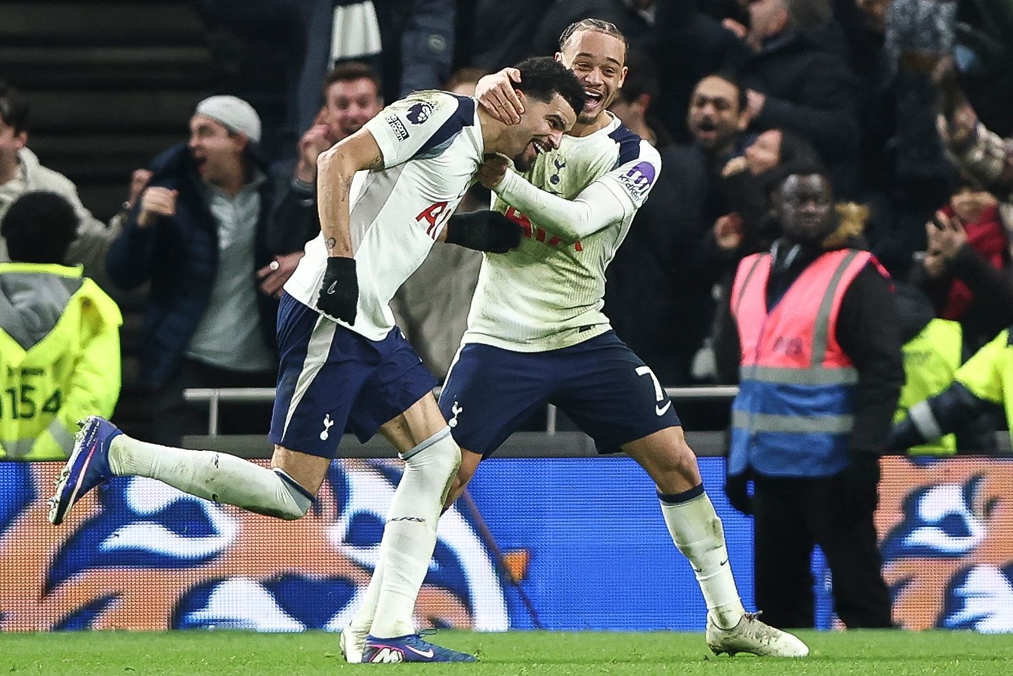 开云APP-索兰克10次对阵曼联共进5球，后者是其进球数并列第二多的对手