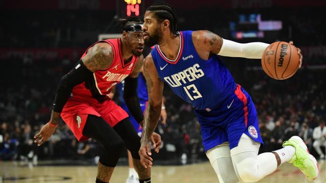 1636729891396052183.jpg reuters-Paul-George-november-10-2021-1636529263964.jpg